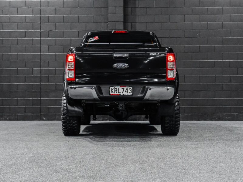 Vehicle Gallery Image