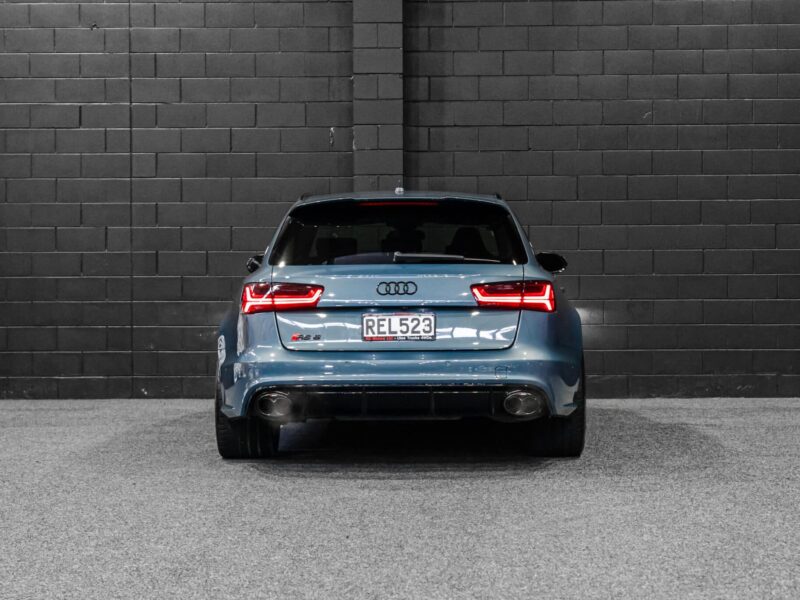 Vehicle Gallery Image