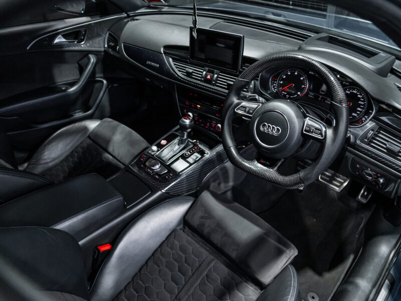 Vehicle Gallery Image