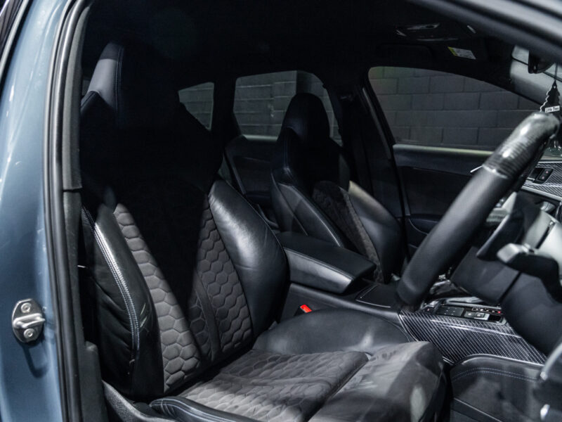 Vehicle Gallery Image