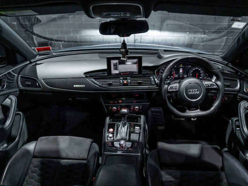 Vehicle Gallery Image