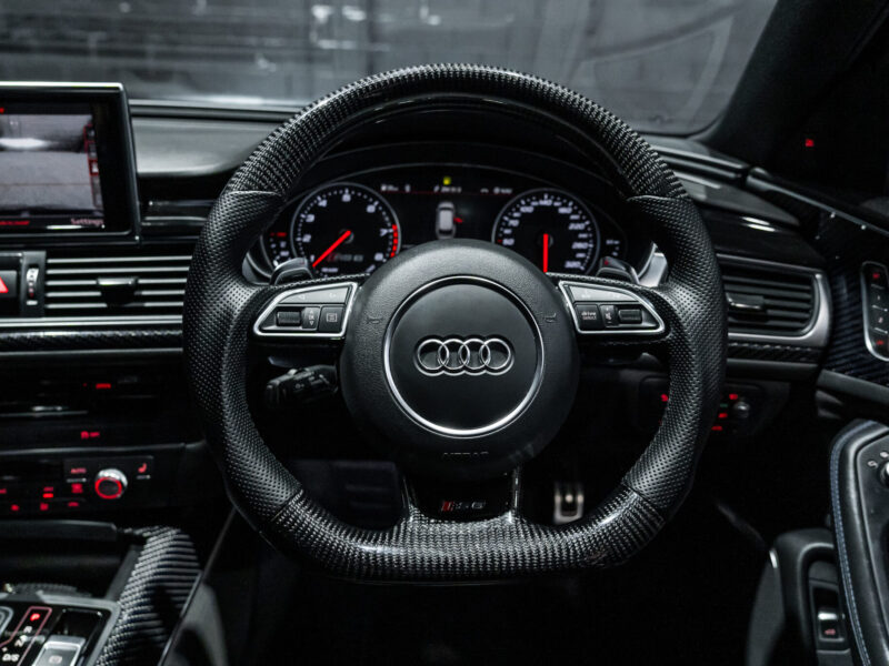 Vehicle Gallery Image