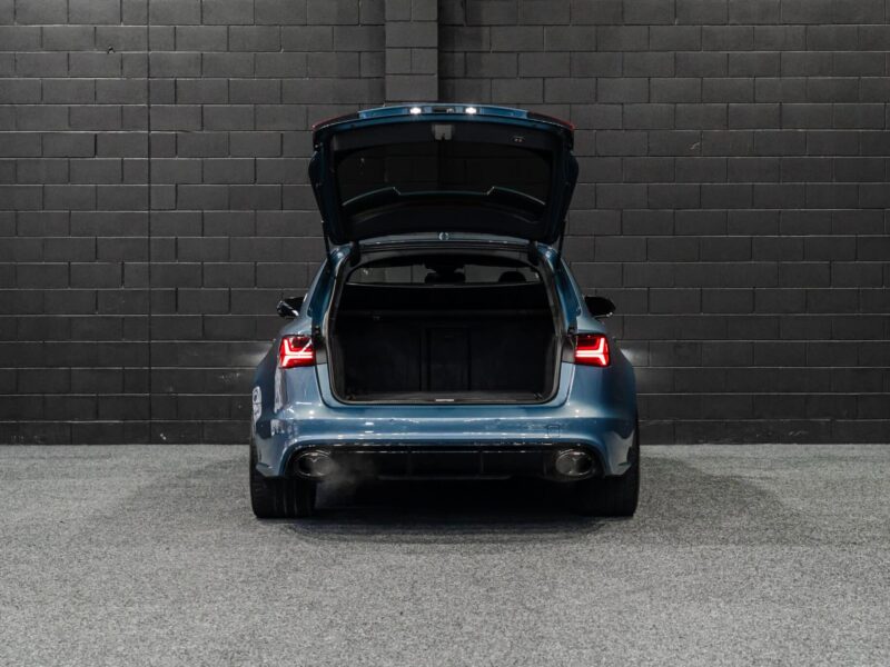 Vehicle Gallery Image