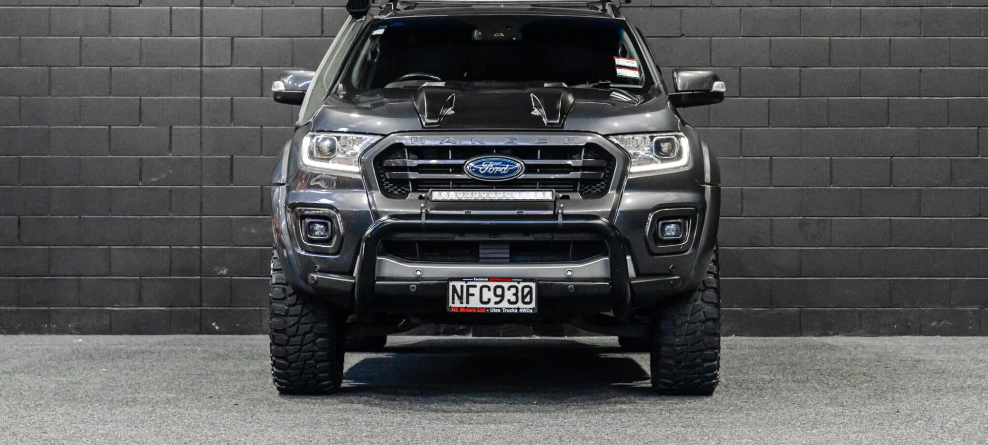 Vehicle Gallery Image