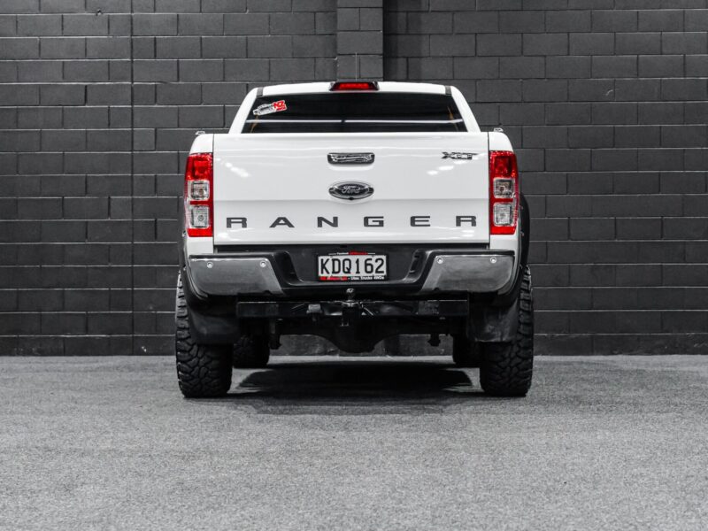 Vehicle Gallery Image