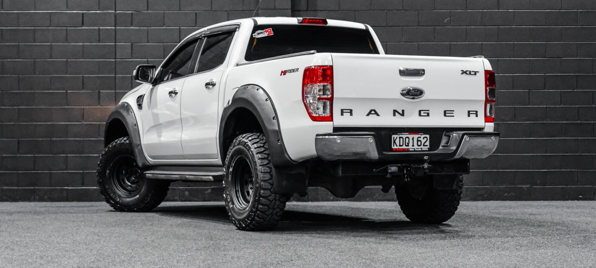 Vehicle Gallery Image