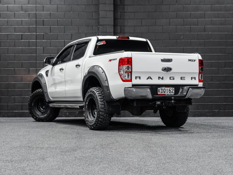 Vehicle Gallery Image