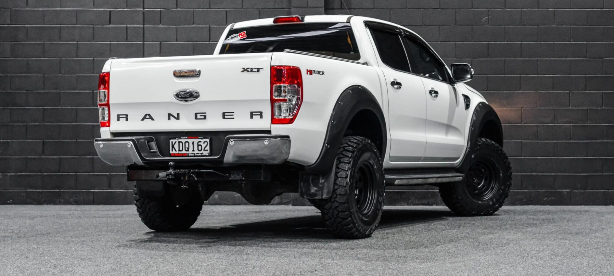 Vehicle Gallery Image