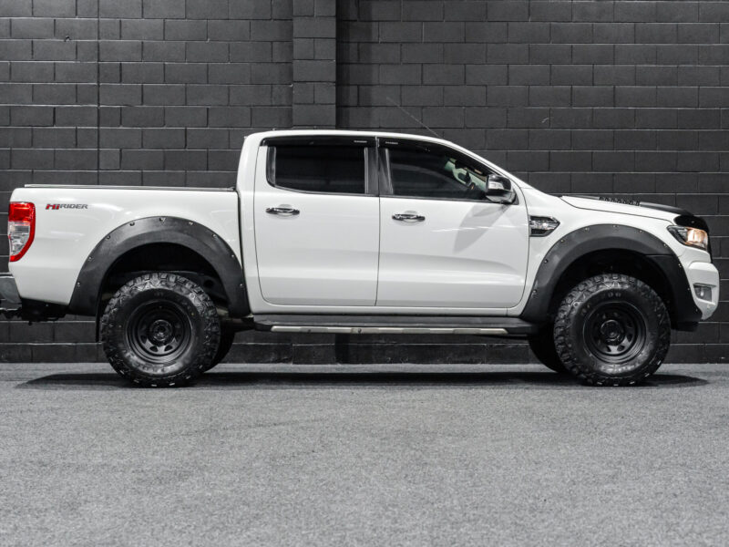 Vehicle Gallery Image