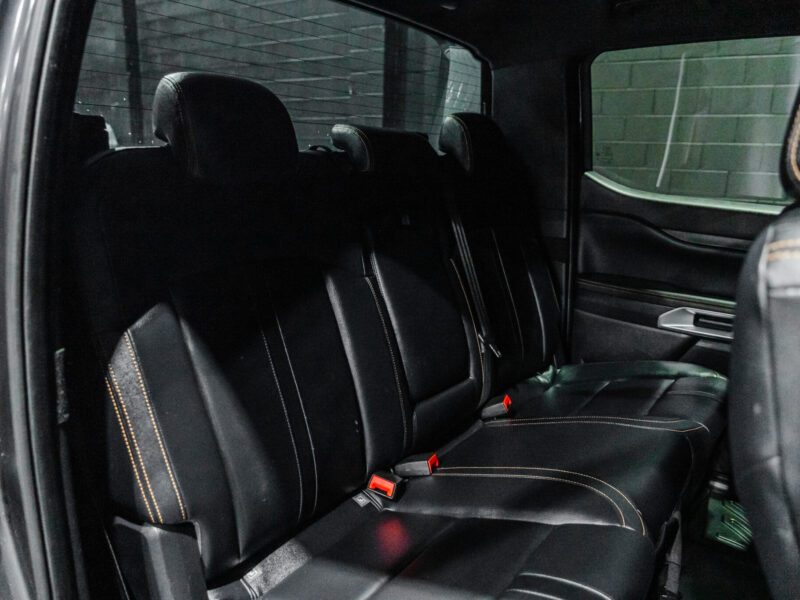 Vehicle Gallery Image