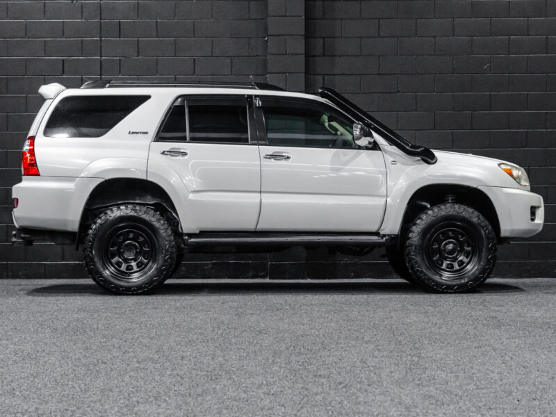 Vehicle Gallery Image