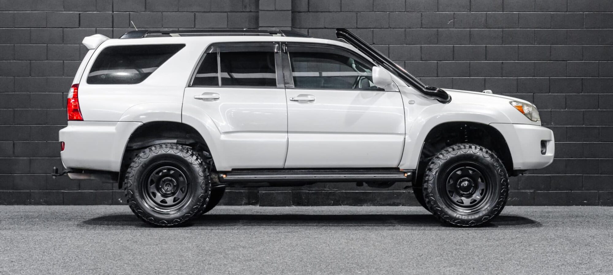 Vehicle Gallery Image