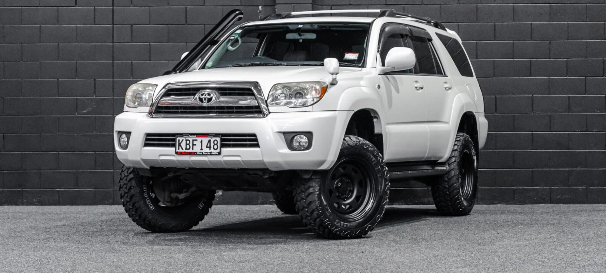 Vehicle Gallery Image