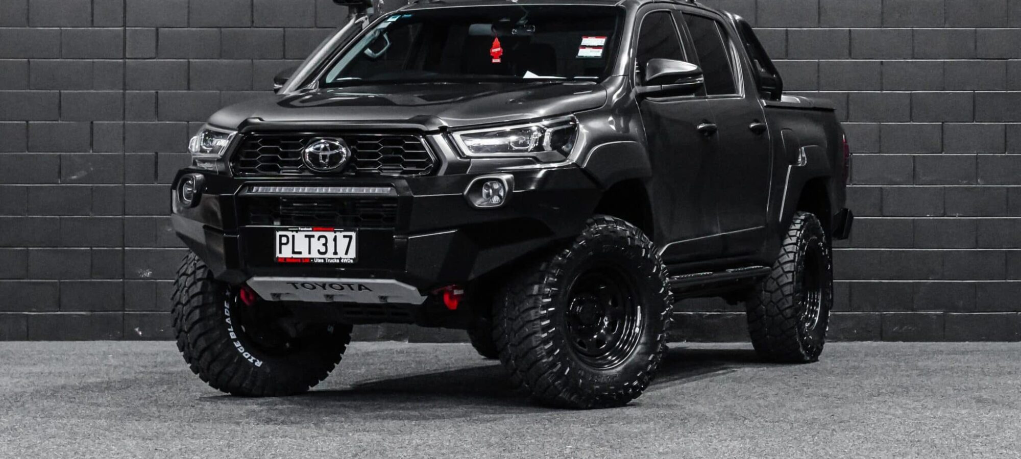 Vehicle Gallery Image