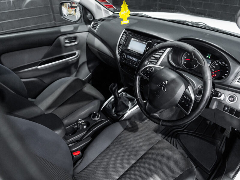 Vehicle Gallery Image