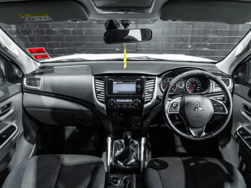 Vehicle Gallery Image