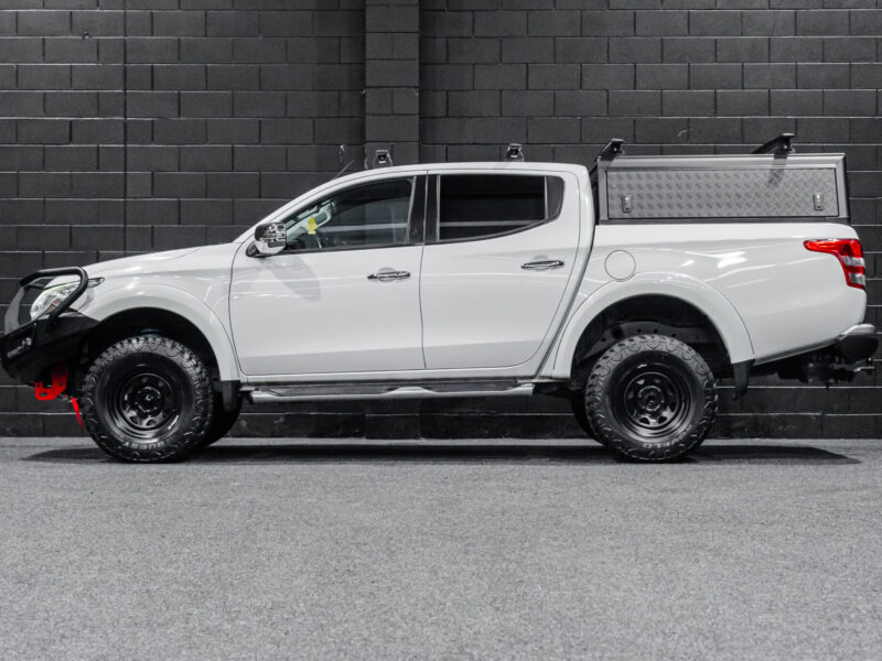 Vehicle Gallery Image