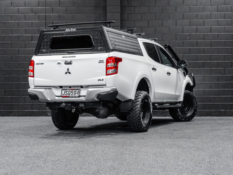Vehicle Gallery Image