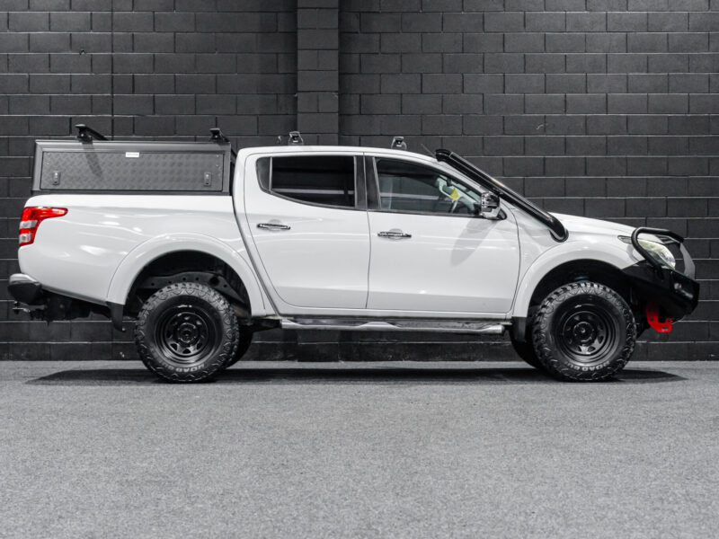 Vehicle Gallery Image