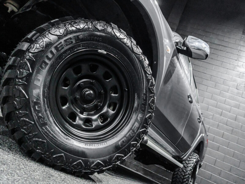 Vehicle Gallery Image