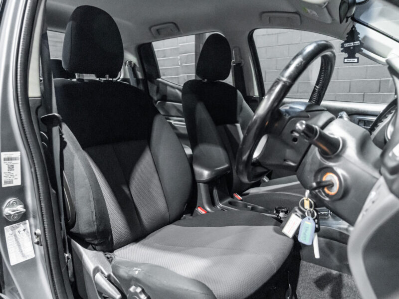 Vehicle Gallery Image