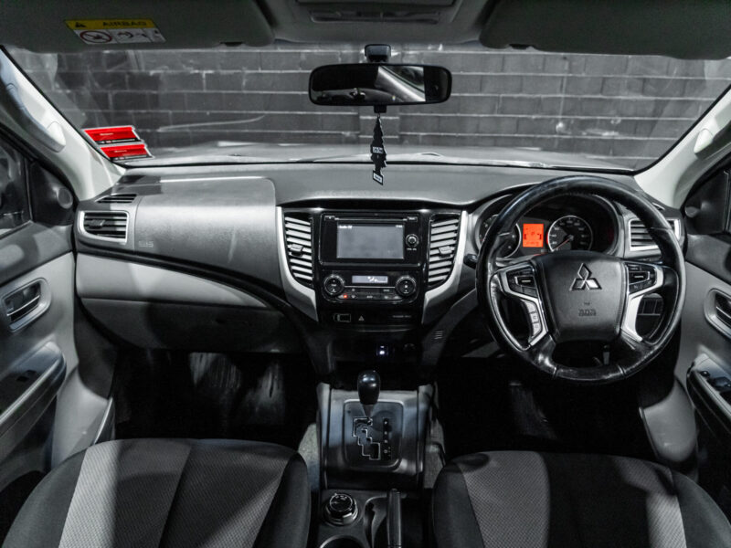 Vehicle Gallery Image