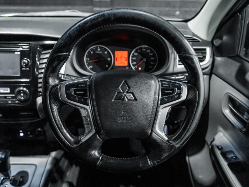 Vehicle Gallery Image