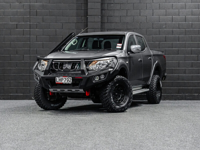 Vehicle Gallery Image