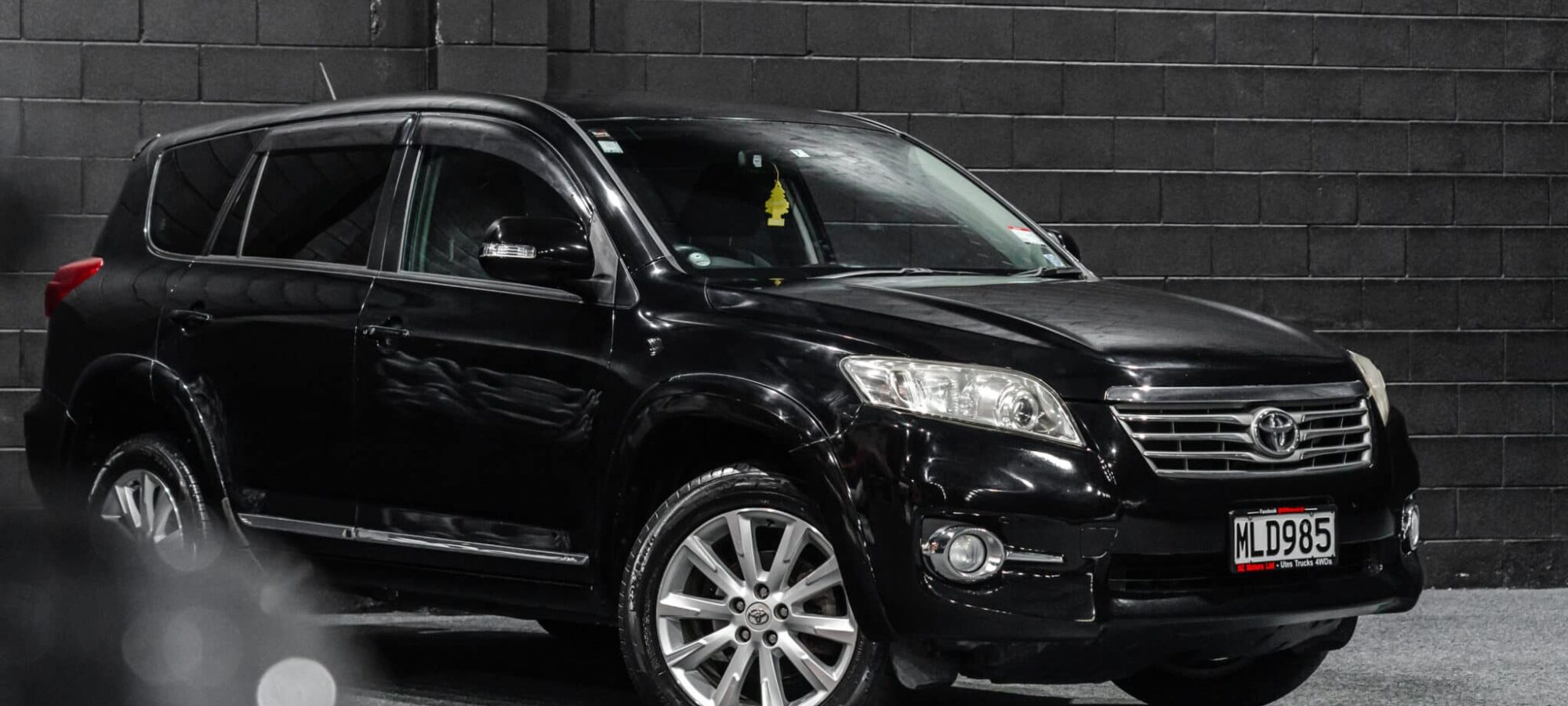 Vehicle Gallery Image