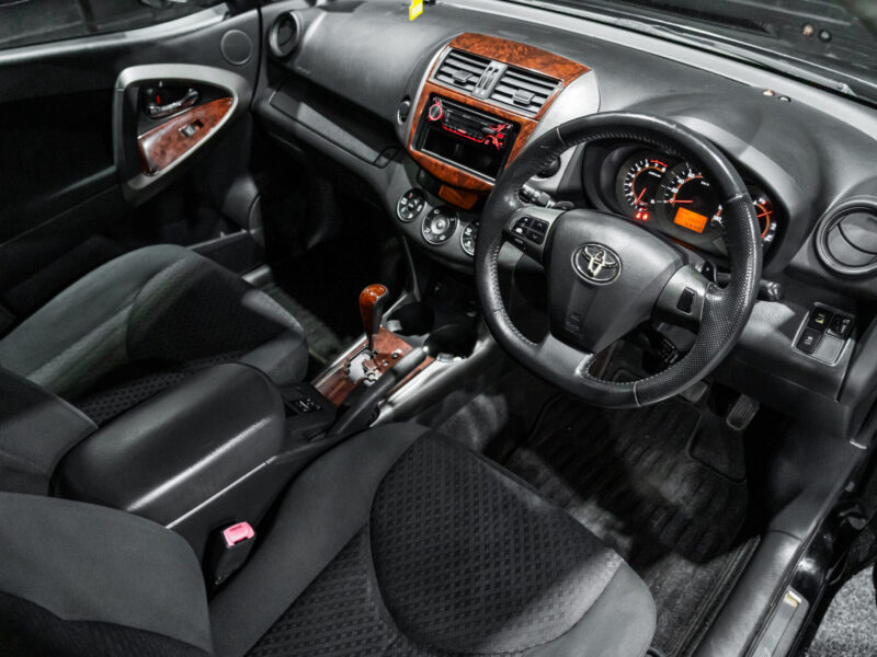 Vehicle Gallery Image