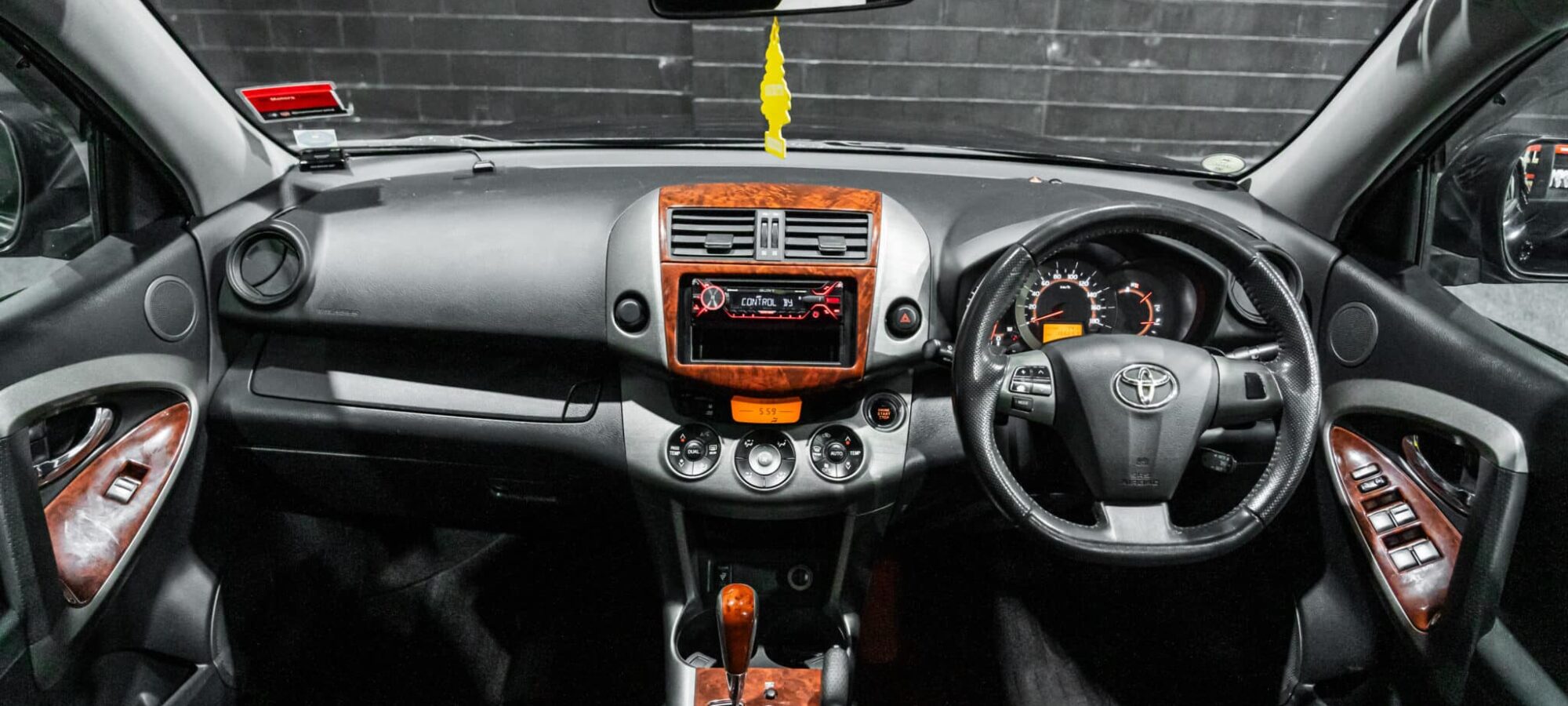 Vehicle Gallery Image