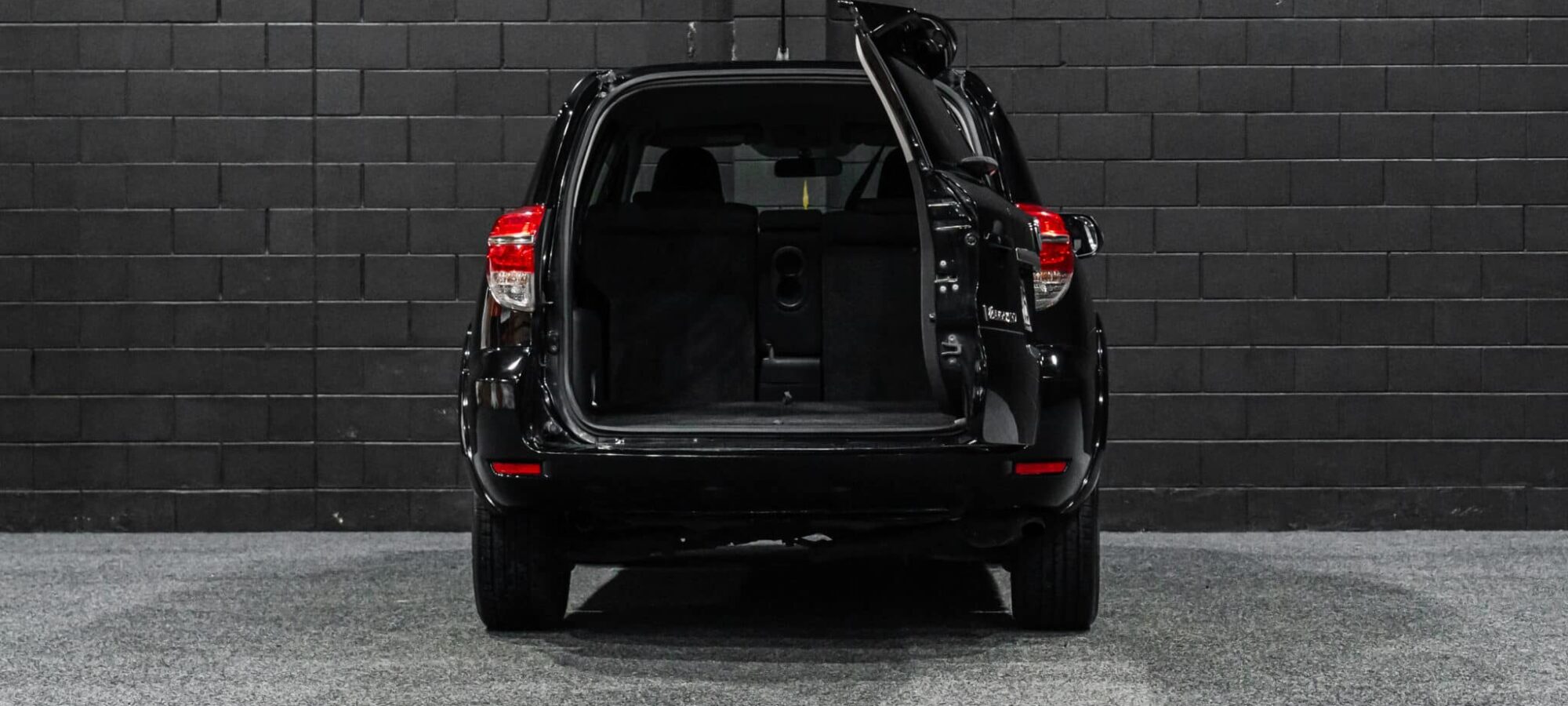 Vehicle Gallery Image