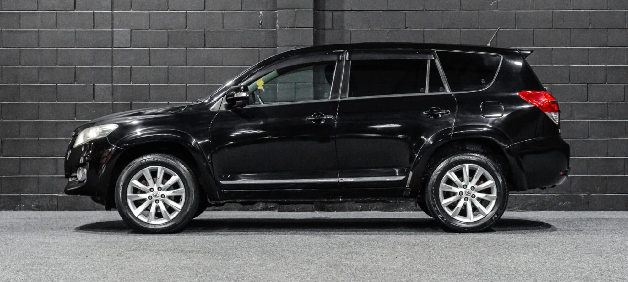 Vehicle Gallery Image
