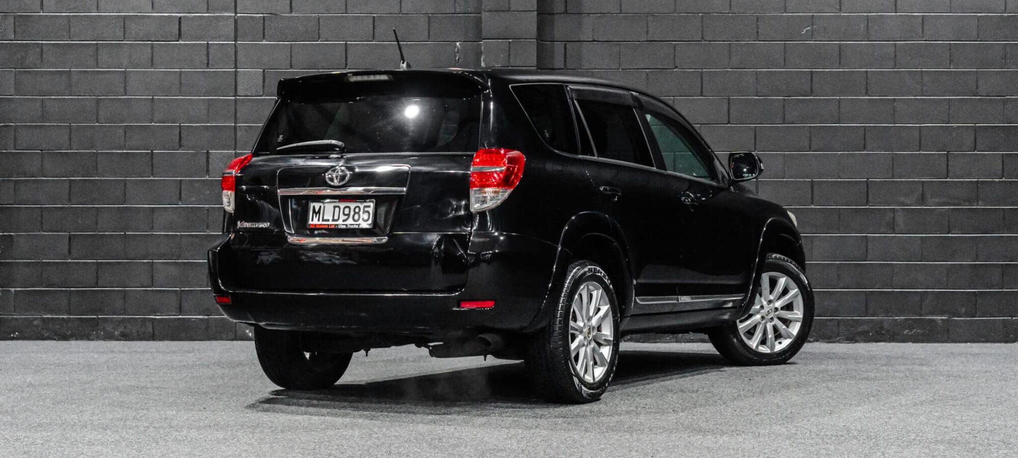 Vehicle Gallery Image