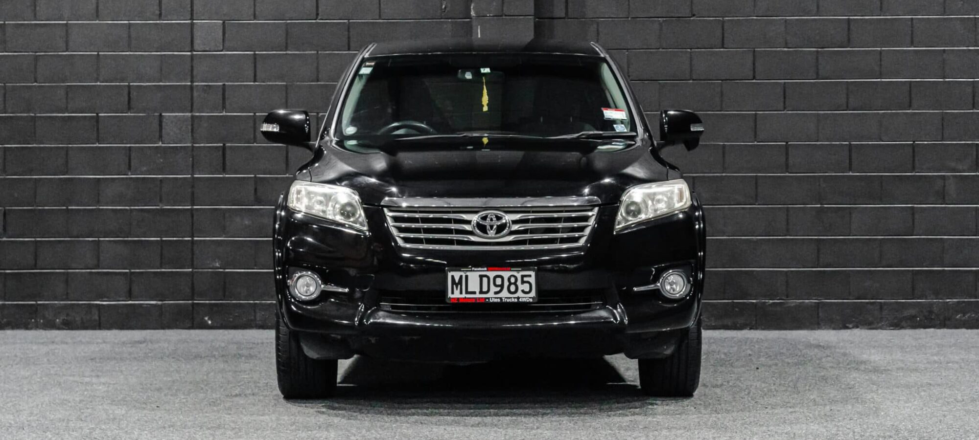 Vehicle Gallery Image