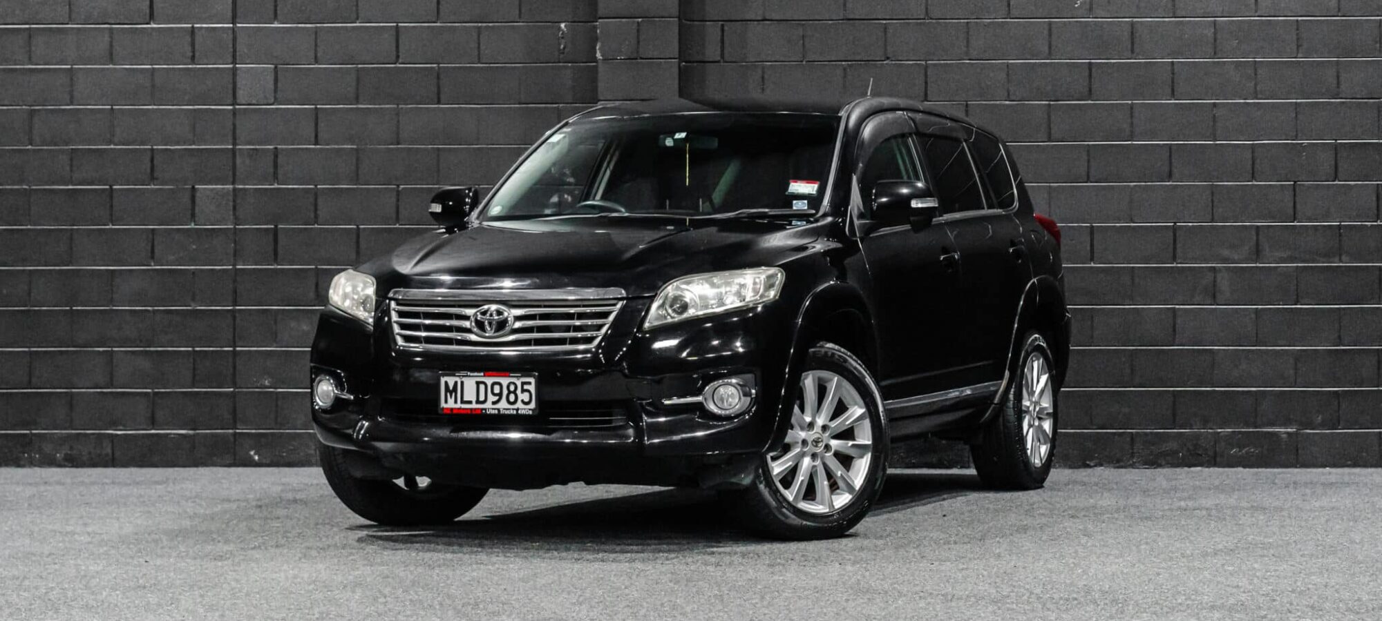 Vehicle Gallery Image
