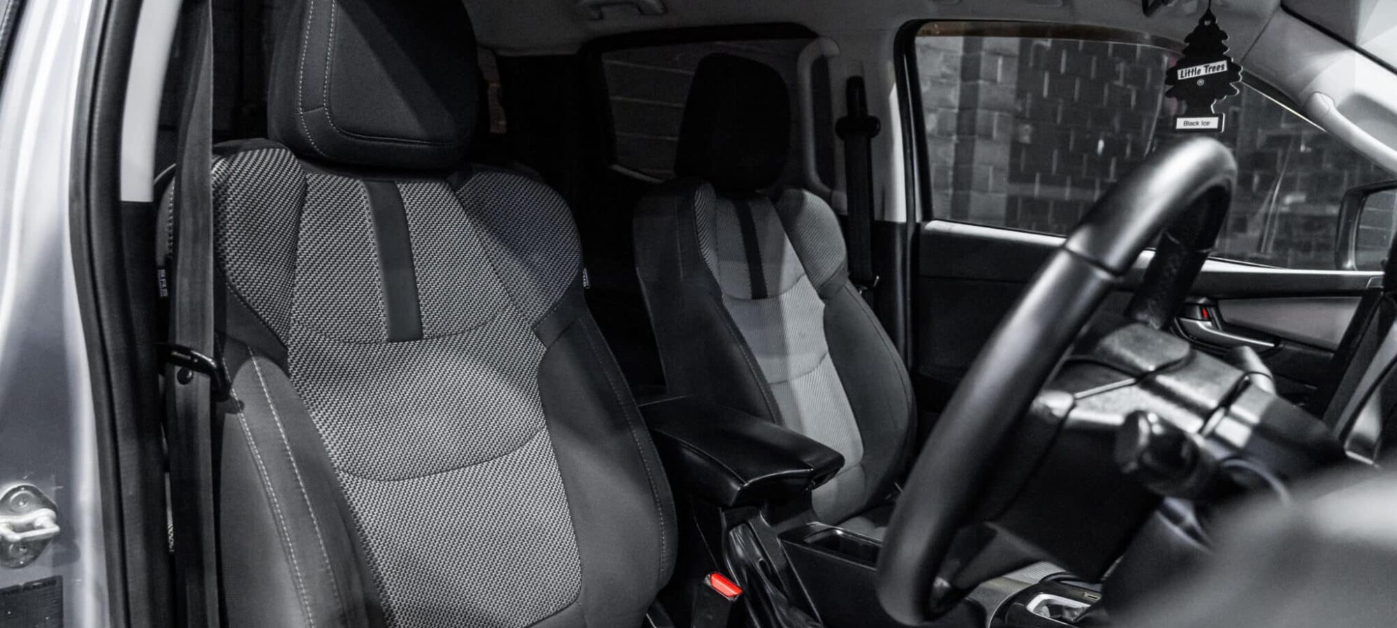 Vehicle Gallery Image