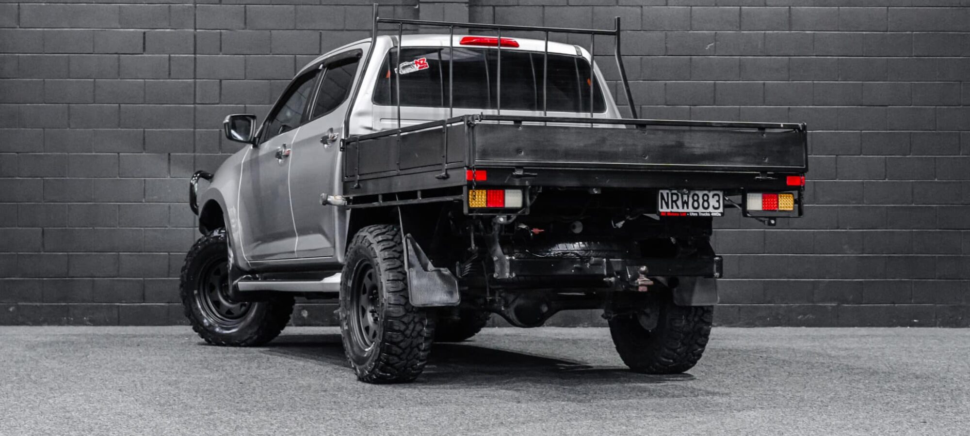 Vehicle Gallery Image