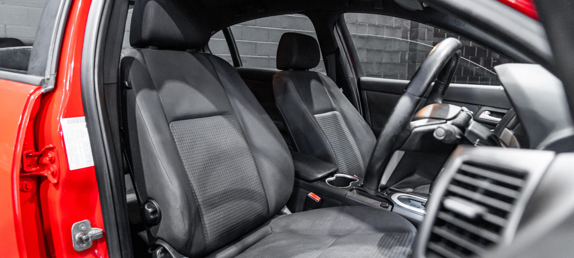 Vehicle Gallery Image