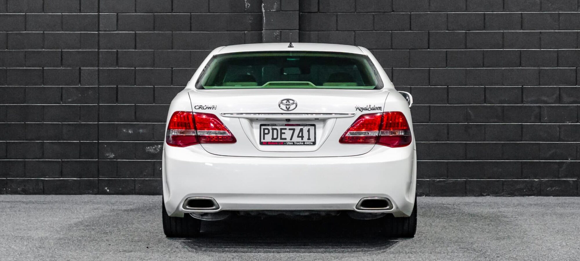 Vehicle Gallery Image