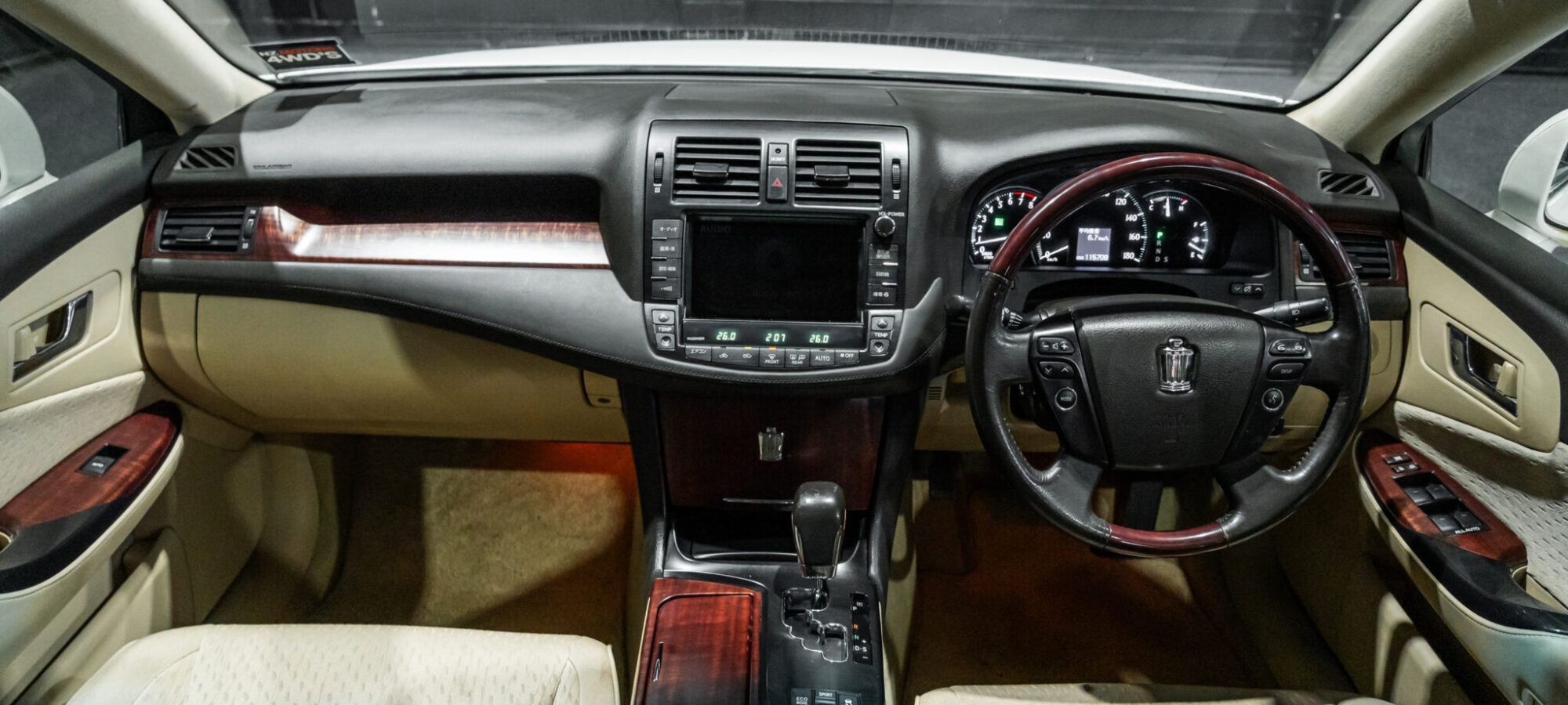 Vehicle Gallery Image