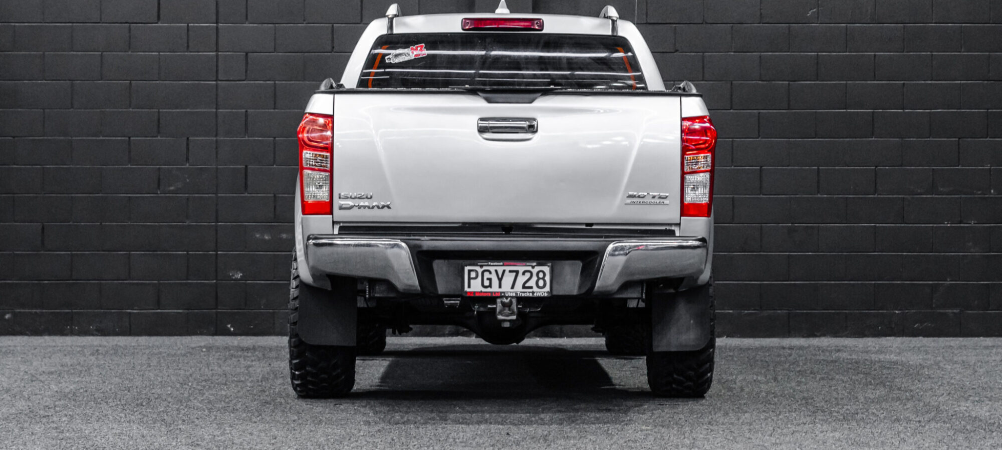 Vehicle Gallery Image