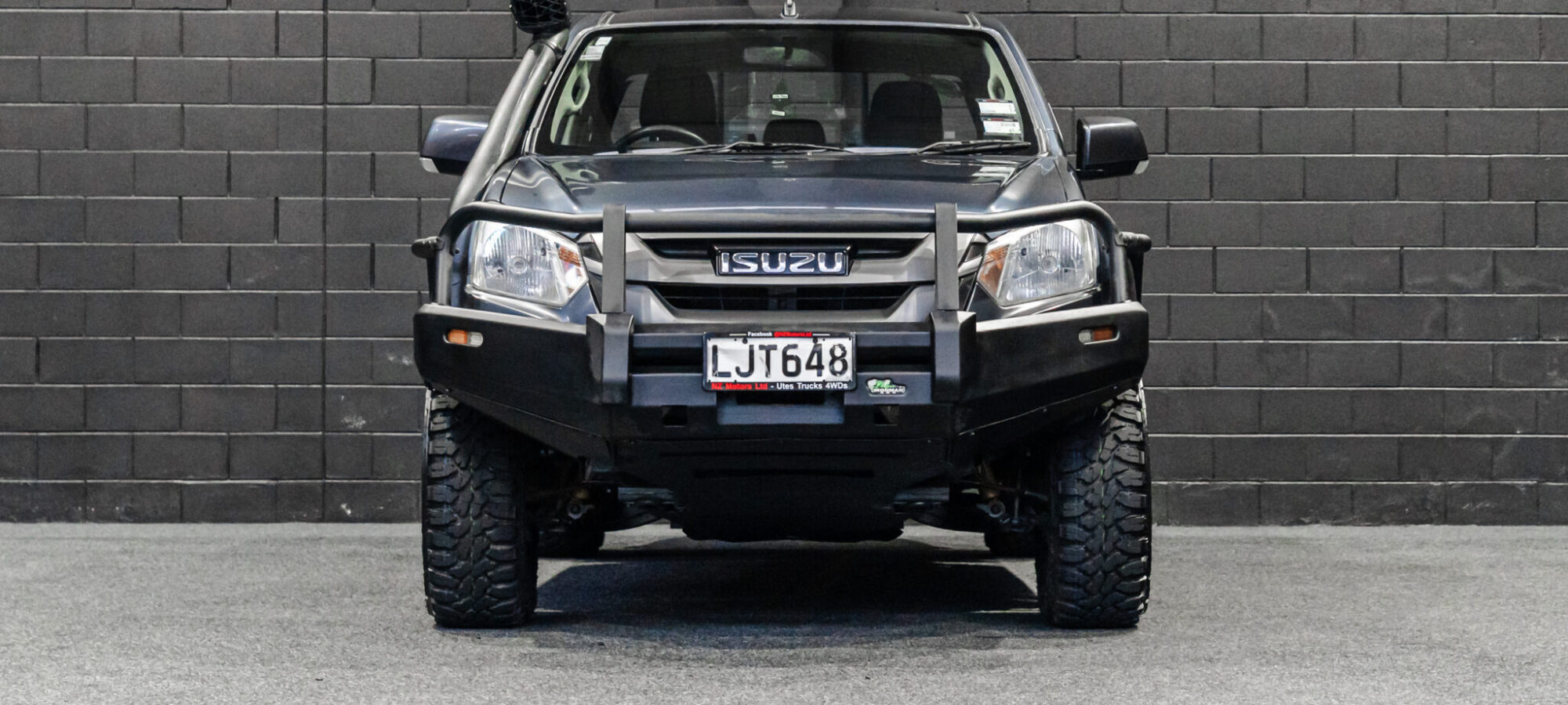 Vehicle Gallery Image