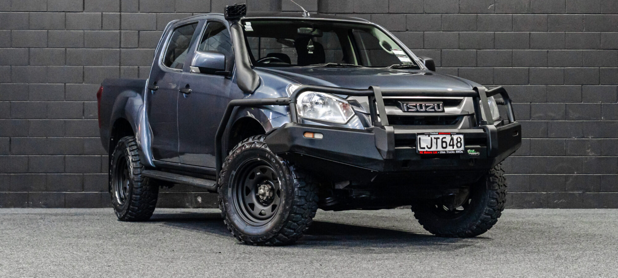 Vehicle Gallery Image