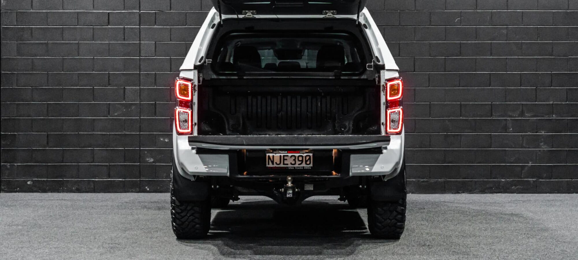 Vehicle Gallery Image