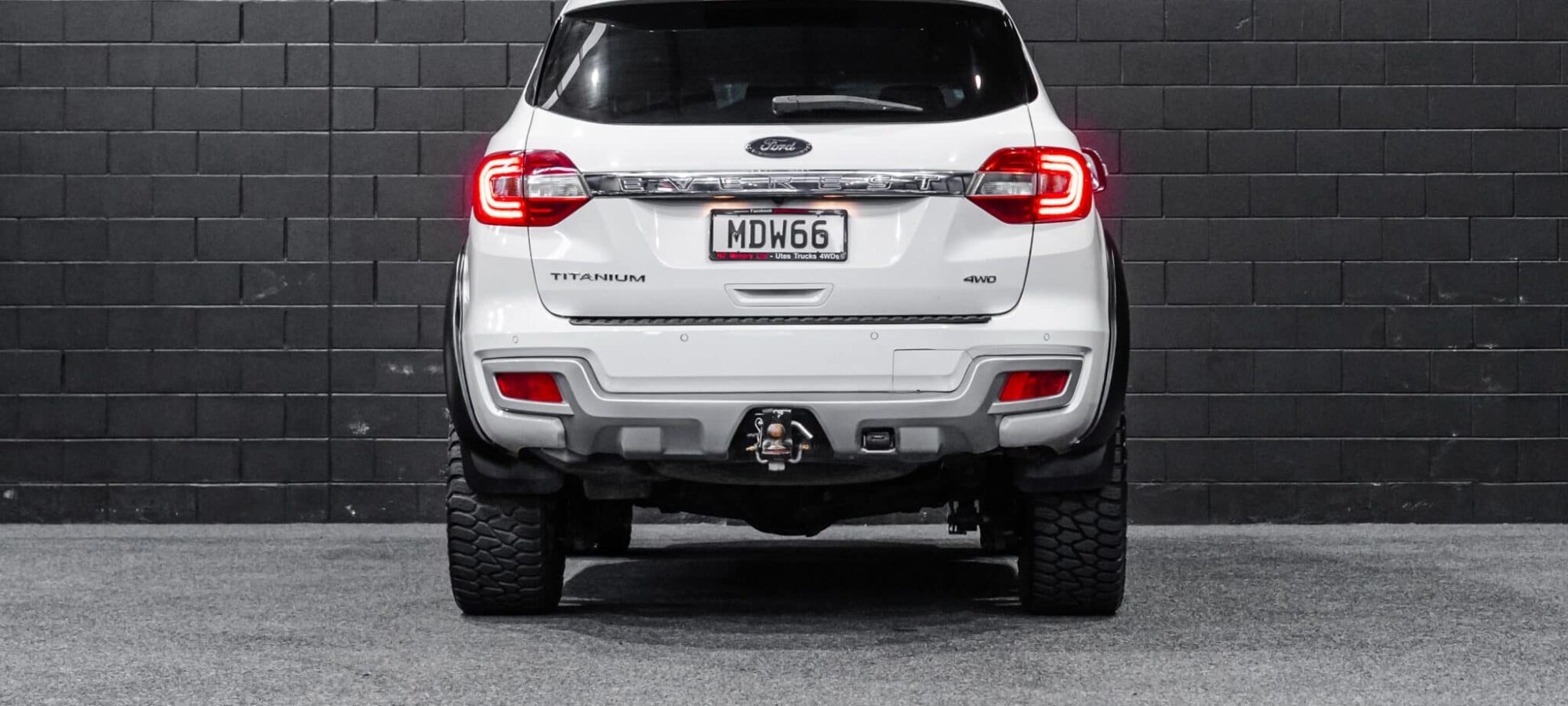 Vehicle Gallery Image