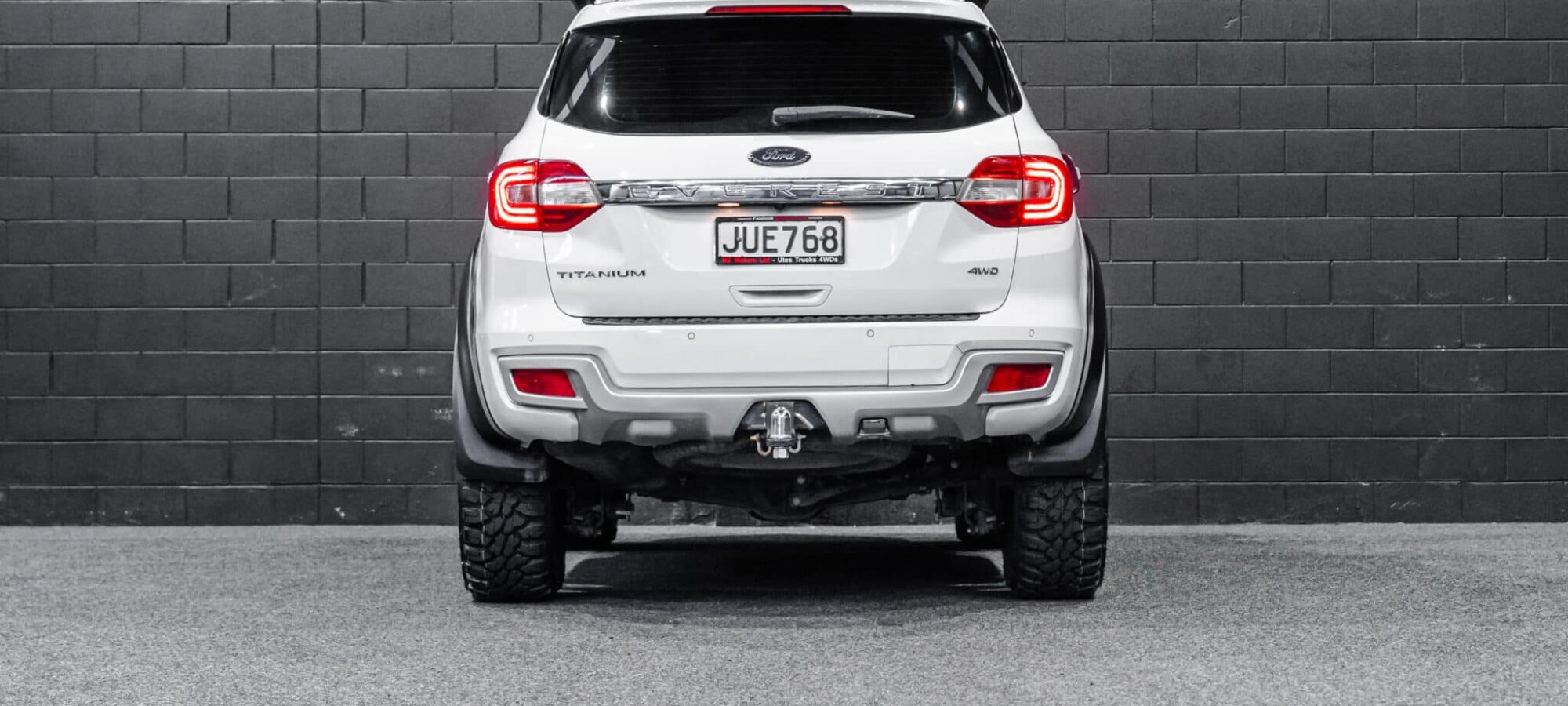 Vehicle Gallery Image