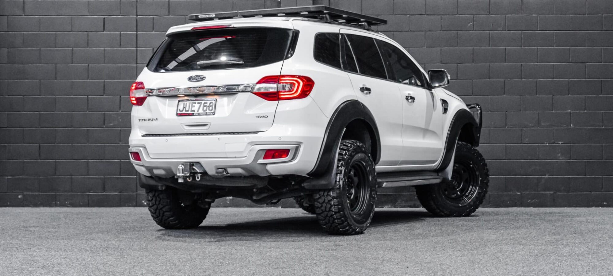 Vehicle Gallery Image
