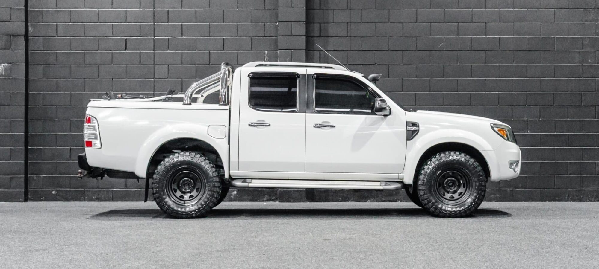 Vehicle Gallery Image