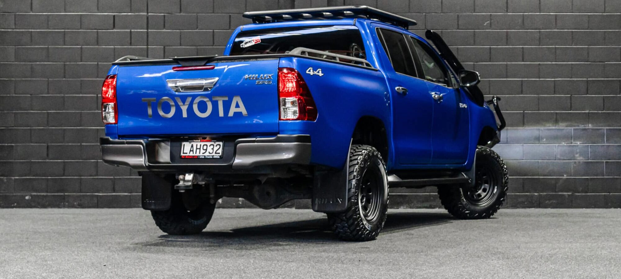 Vehicle Gallery Image